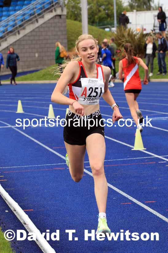 Womens under-17s 2022 Northern Road Relays, SportsCity, Manchester. Photo: David T. Hewitson/Sports for All Pics